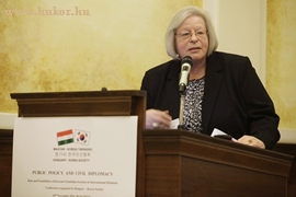 Exc. Doris Hertrampf alelnök, Nemet-Koreai Tarsasag